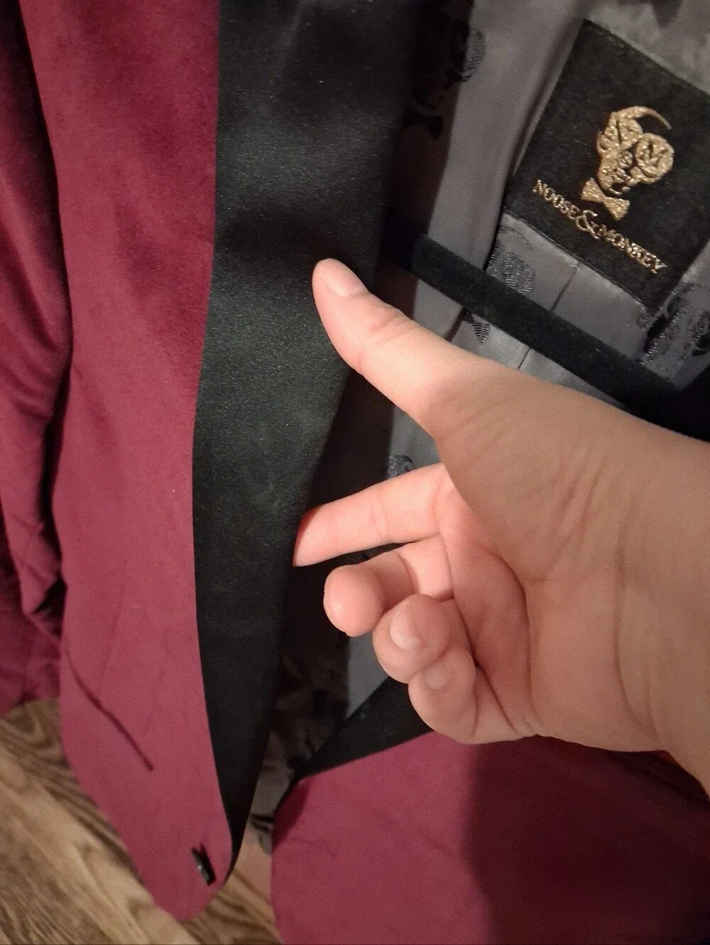 Velvet Blazer With Satin Collar - Noose & Monkey